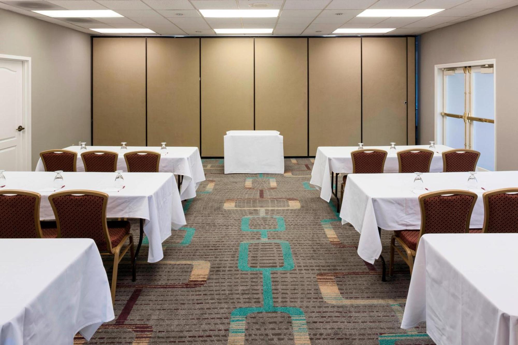 Hotel Fairfield By Marriott Valencia