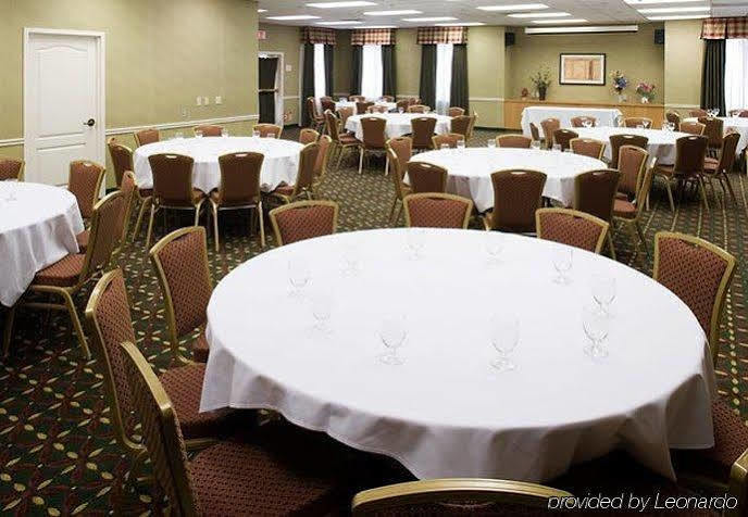 Hotel Fairfield By Marriott Valencia 3*